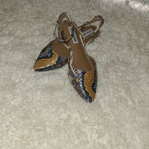 Steve Madden Flats
